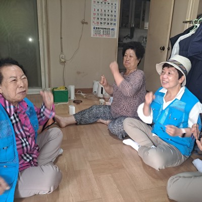 🎵 신나는 음악과 함께하는 실버건강체조 이미지